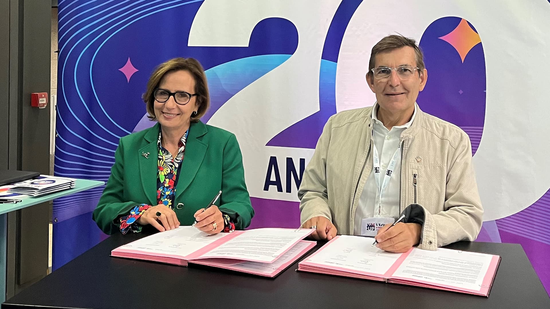 22Septembre2022-signature-Convention-UPV-Afnor